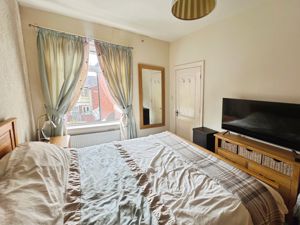 Bedroom - click for photo gallery